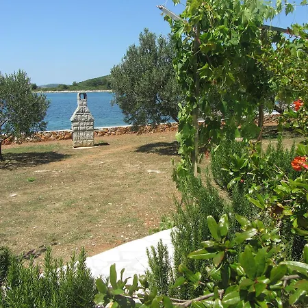 Semesterbostad House Marta *